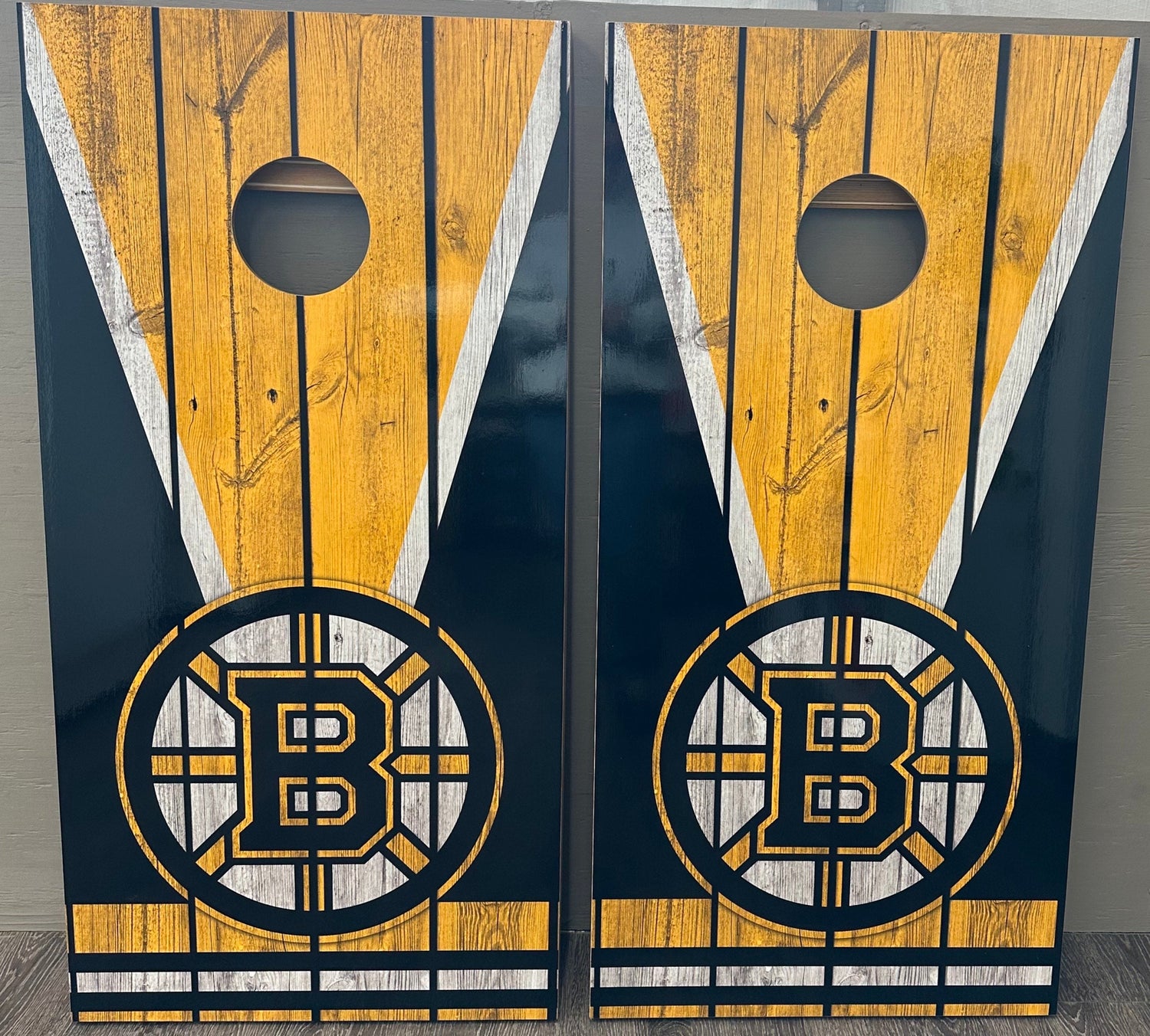 Custom Pro-Grade Cornhole Board Set – Regulation Size (Solid Wood)